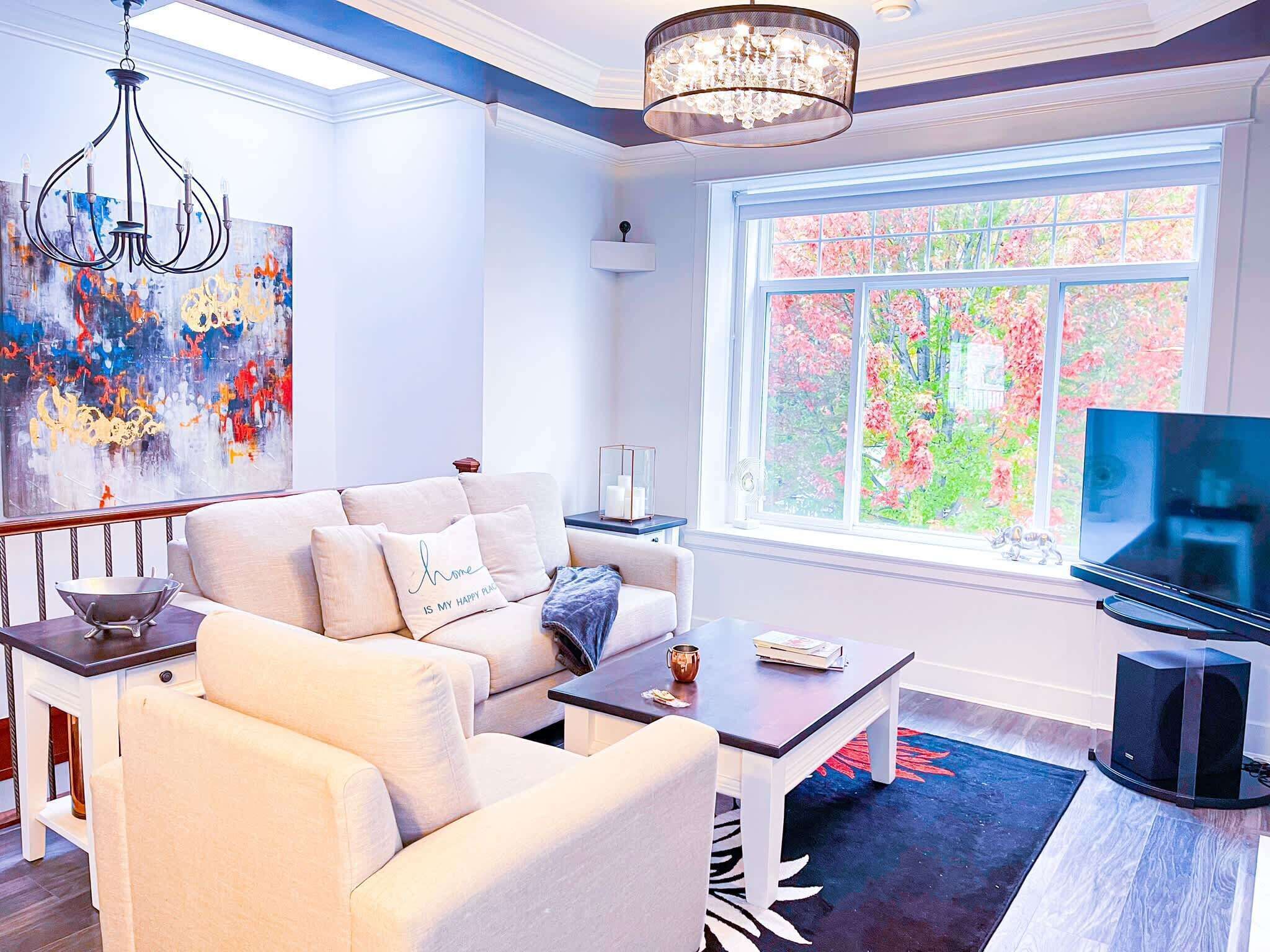 TV, fireplace, offices