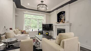 TV, fireplace, offices