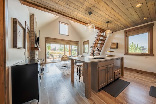 Retreat at the Wilderness Club