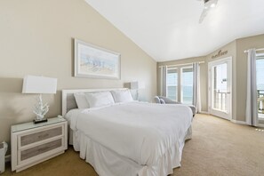 2 bedrooms - Ocean Mile I-4 - Beach Front, Swimming Pool, Beach Gear Included! (St George Island)