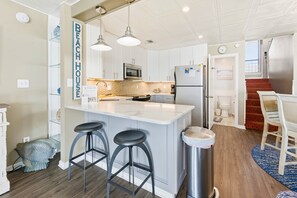 Private kitchen - Ocean Mile I-4 - Beach Front, Swimming Pool, Beach Gear Included! (St George Island)