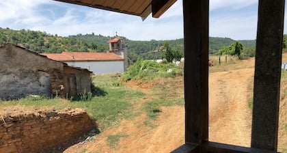 Charming 2-bedroom house with AC and WiFi in lovely Rabal