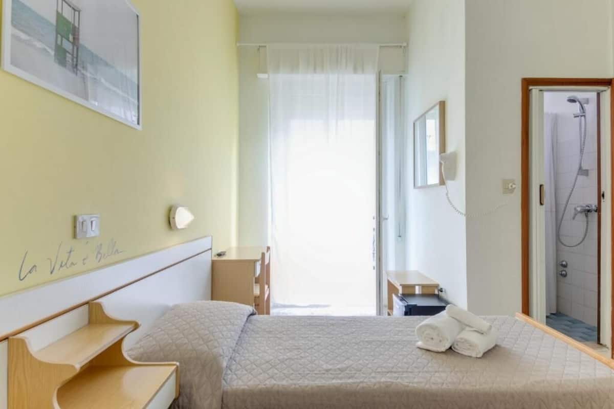 In-room safe, desk, free WiFi, bed sheets