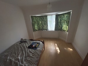 Casa | 4 quartos, Wi-Fi de cortesia, roupa de cama