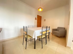 Apartment | Dining