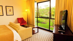 Literie de qualité supérieure, matelas Select Comfort, minibar