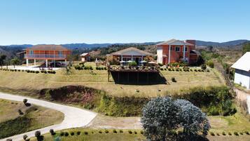 Fachada da propriedade