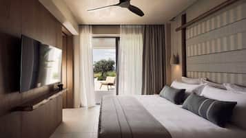 Minibar, desk, soundproofing, free WiFi
