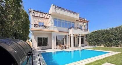 Luxury villa in Alexandria for rent