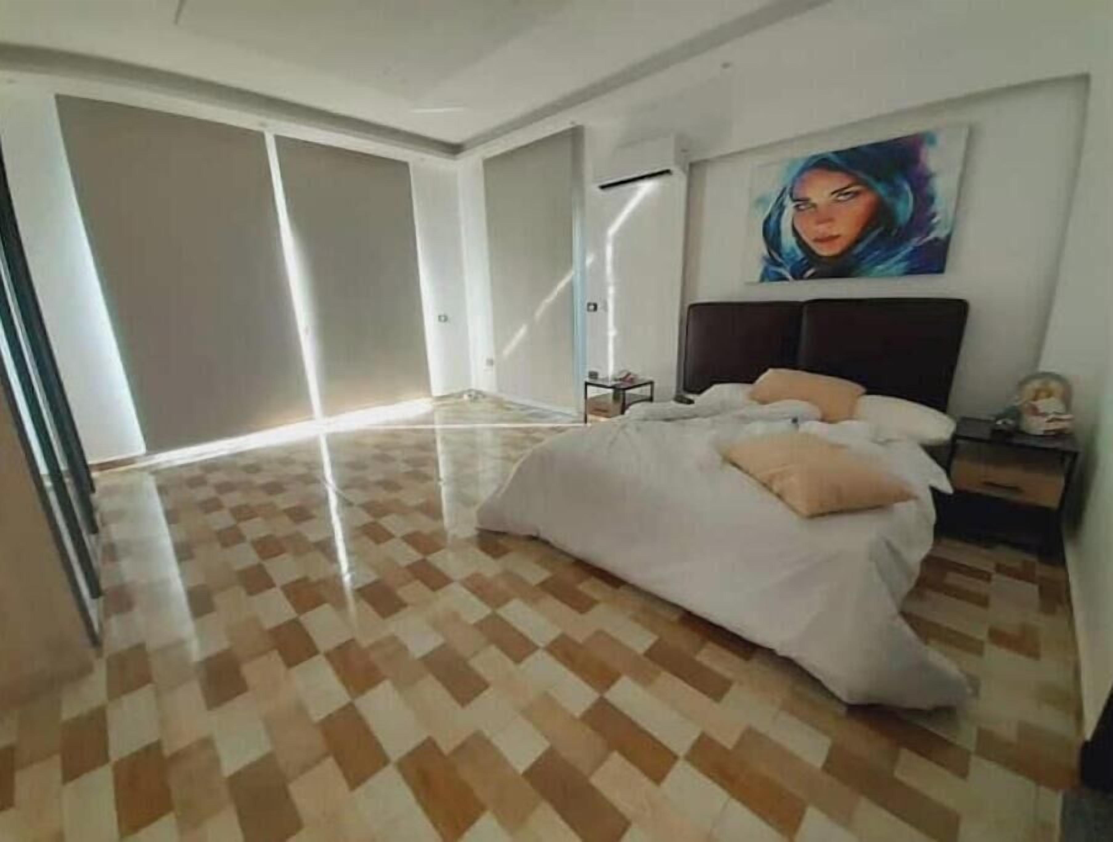 4 عدّة غرف نوم
