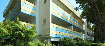 Holiday apartment with balcony and air conditioning