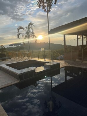 Deluxe Double Room, Balcony, Mountain View | Living area