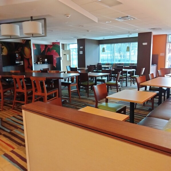 Tägliches inbegriffenes Frühstücksbuffet