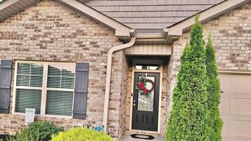 تفاصيل الفندق من الخارج