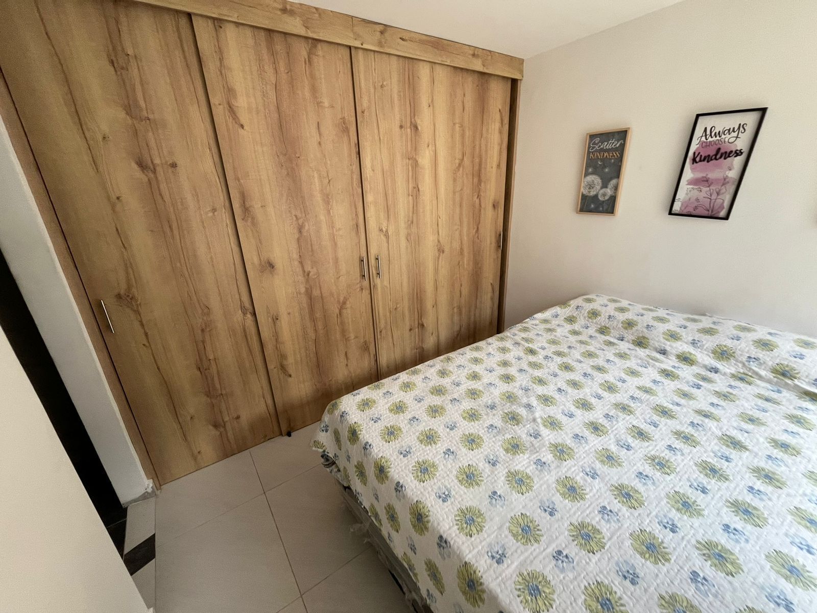 2 makuuhuonetta, Wi-Fi, vuodevaatteet