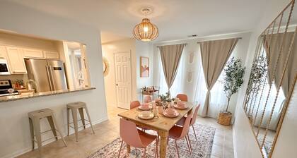 Boho Hideaway Townhome, 2br/2.5ba Near UofM/Highland Strip