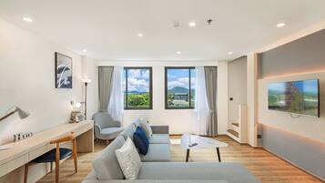 Dúplex, vistas al mar | 1 dormitorio, caja fuerte, espacio para trabajar con un portátil