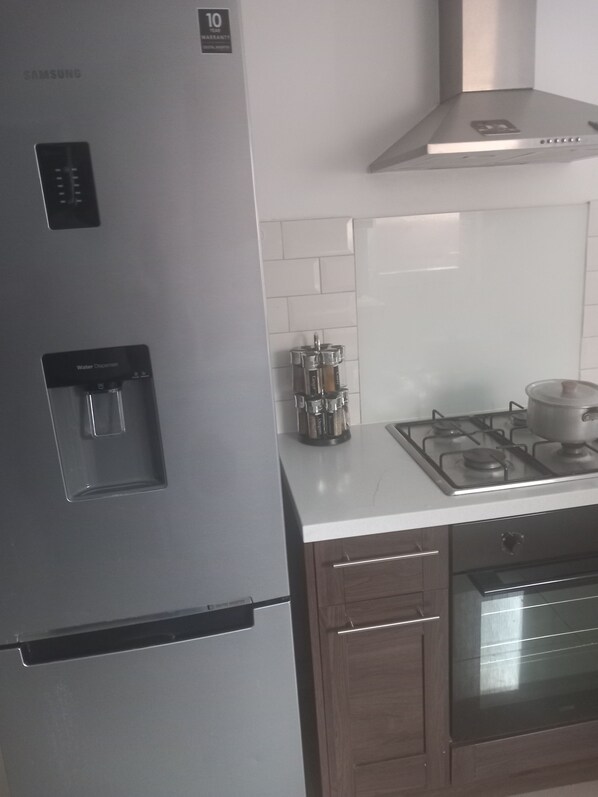 Private kitchen - Cozy Bromley Hideaway - Perfect for Couples (Bromley)