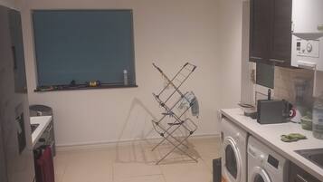 House | Private kitchen | Fridge, microwave, oven, stovetop