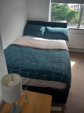 Casa | 1 camera, ferro/asse da stiro, Wi-Fi gratuito, lenzuola