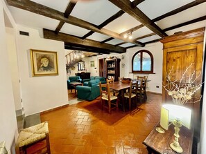 Dining - Fabulous Villa in the Tuscan Chianti (Cavriglia)