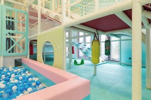 Unclassified image, 2 of 123, button - GRAND HOUSE NINGBO (Ningbo)