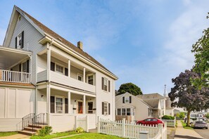 Exterior - 9 Mi to Dtwn Boston: Cozy Malden Apartment (Malden)