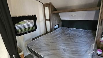 1 habitación, wifi y ropa de cama