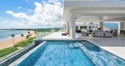 Gorgeous Ocean Front Penthouse at the Four Season’s Bahia Beach Resort