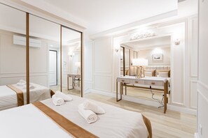 Fer et planche à repasser, accès Internet, draps fournis