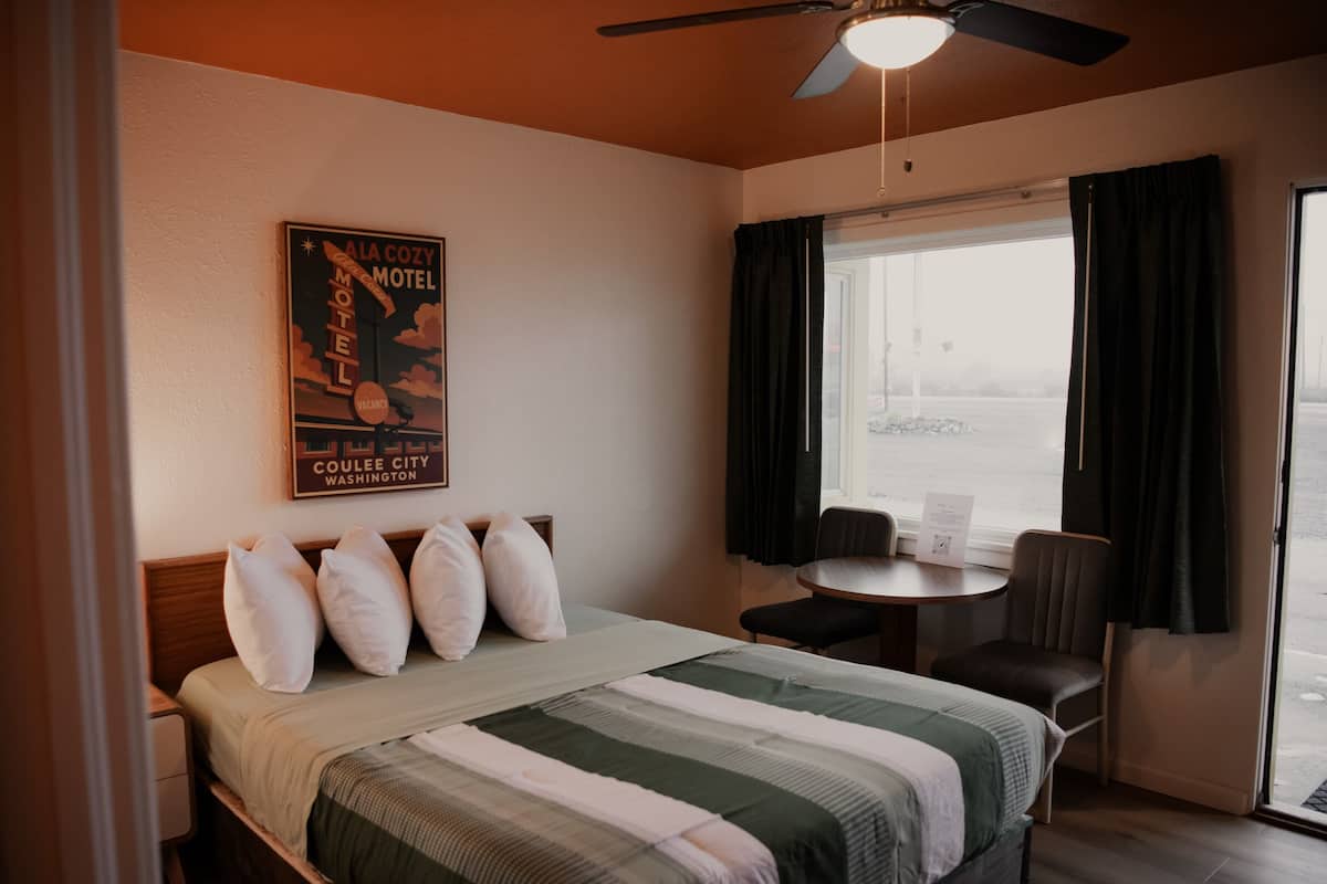 베이직 더블룸 또는 트윈룸, 침대(여러 개) | 무료 WiFi