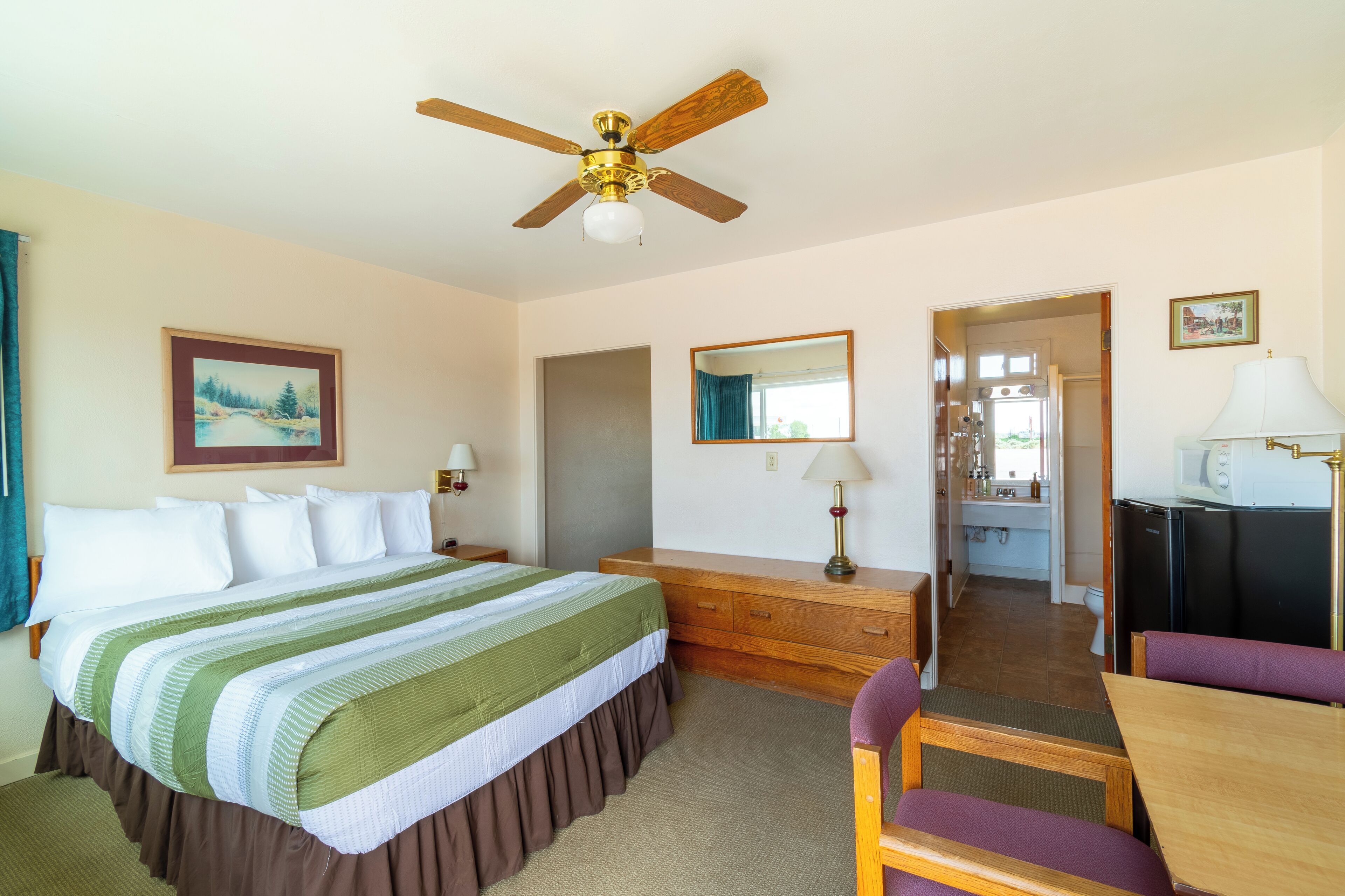 标准双人房 | 免费 WiFi