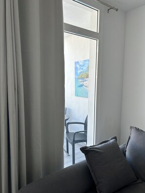 Smart TV - Beach II The accommodation is close to the beach, stores, pharmacy, and supermarket.... (Puerto del Carmen)