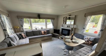 Berwick-upon-tweed - Caravan - Sleeps 6 - Parking