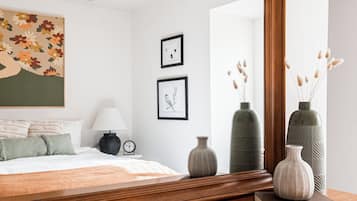 1 habitación, escritorio, tabla de planchar con plancha y wifi gratis