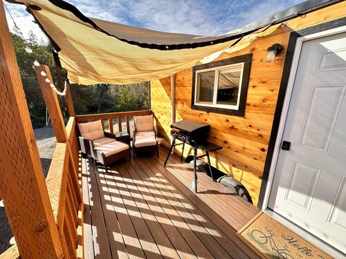 Enchanting Getaway: Farmhouse and Tiny House Duo