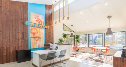 Midland Condo With Pool