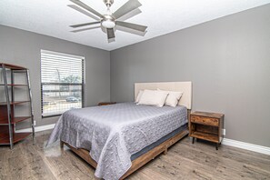 Apartment - Midland Condo With Pool (Midland)