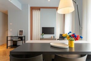 1 室のベッドルーム、アイロン / アイロン台、旅行用ベビーベッド、WiFi (無料)