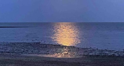 Mersea Island Retreat - 4 Bedroom House