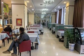 View from property - Nileke Echarm Hotel (Nilka County)