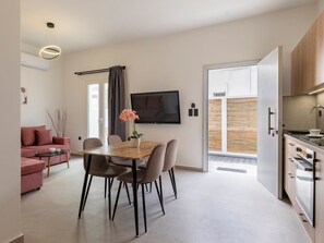 House | 1 bedroom, Internet - Parikia s Urban Oasis (Paros)