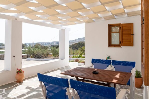 House | 1 bedroom, Internet - Theodora s Suite in Agios Charalampos (Paros)