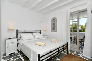 House | 3 bedrooms, Internet - Santa Flora 3 Bedroom House Parikia s Edge (Paros)