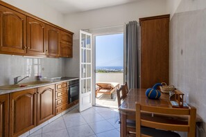 1 bedroom, Internet - Panoramic View House (Paros)