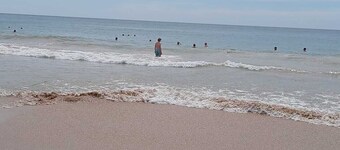 Shinestar Villa Mirissa Sri Lanka – 3 Bedroom Retreat -Walk to Beach