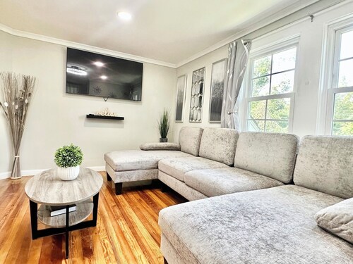 Town & Country Andover, NJ Area Apt- 2nd Fl