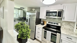 Private kitchen - Town & Country Andover, NJ Area Apt- 2nd Fl (Andover Township)