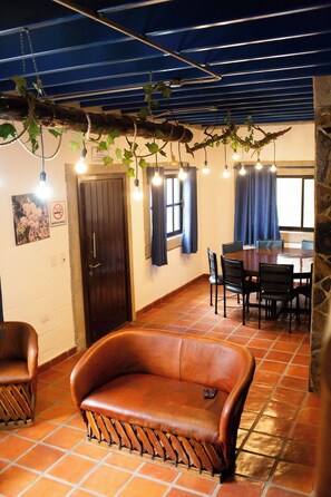 Télévision à écran plat