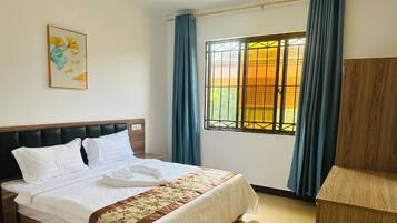 2 多间卧室、WiFi、床单